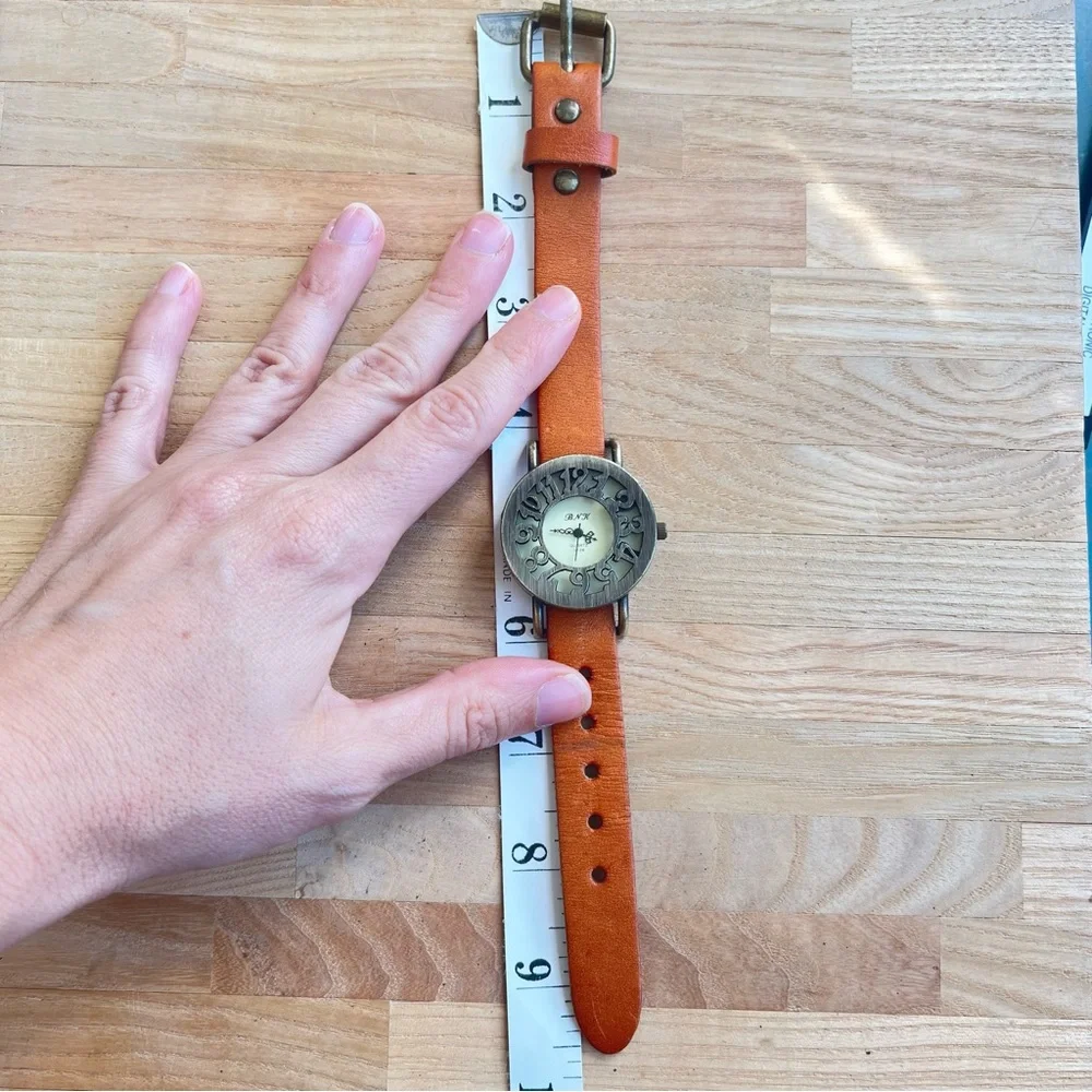 Old fashioned style steampunk ladies watch NEW BATTERY